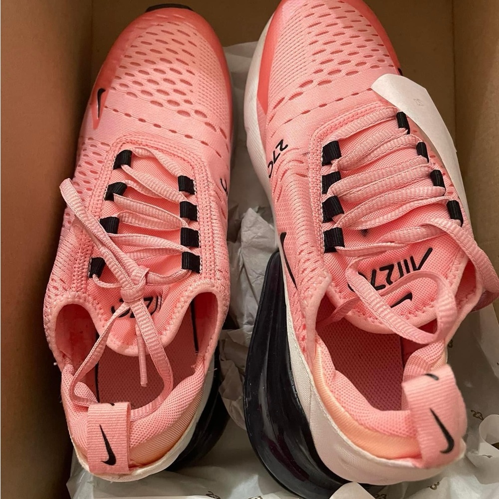 Air 270 best fit 6 1/2-7 only used once. In very good condition comes with box.